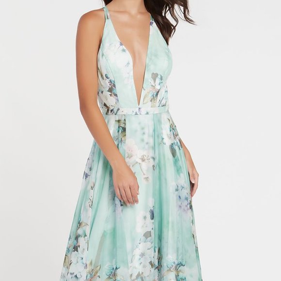 Alyce Paris Dresses & Skirts - Alyce Sleek Sexy Prom Dress, BACKLESS Size 14, Aline Leg Slit Bridesmaid Formal